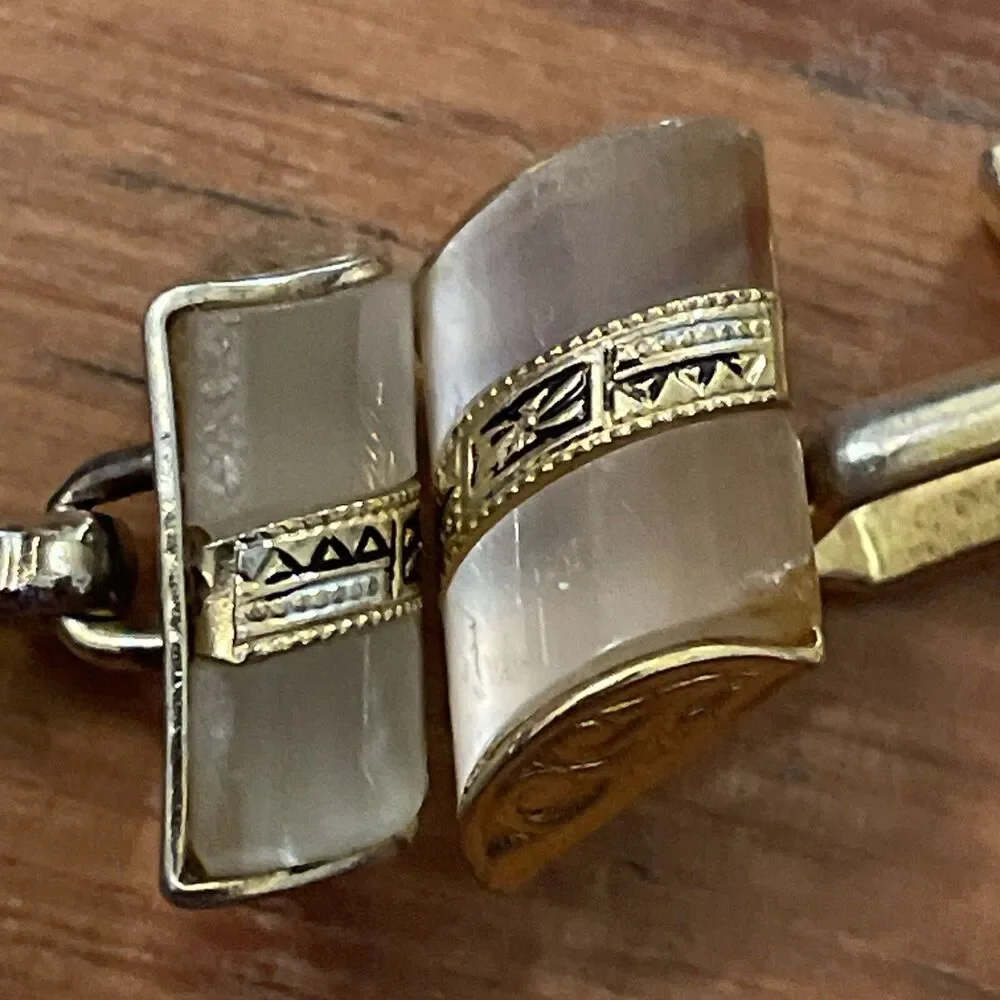 Cufflinks Vintage Gold Tone Pearl Moonstone Retro 1960s